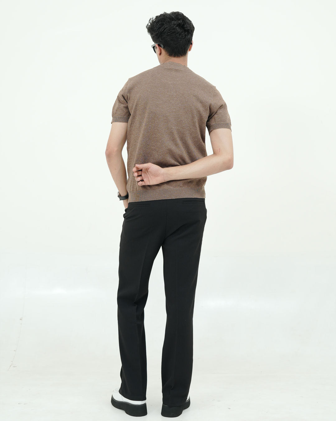 Textured Brown Short-Sleeve Polo Shirt – Tailored Modern Fit