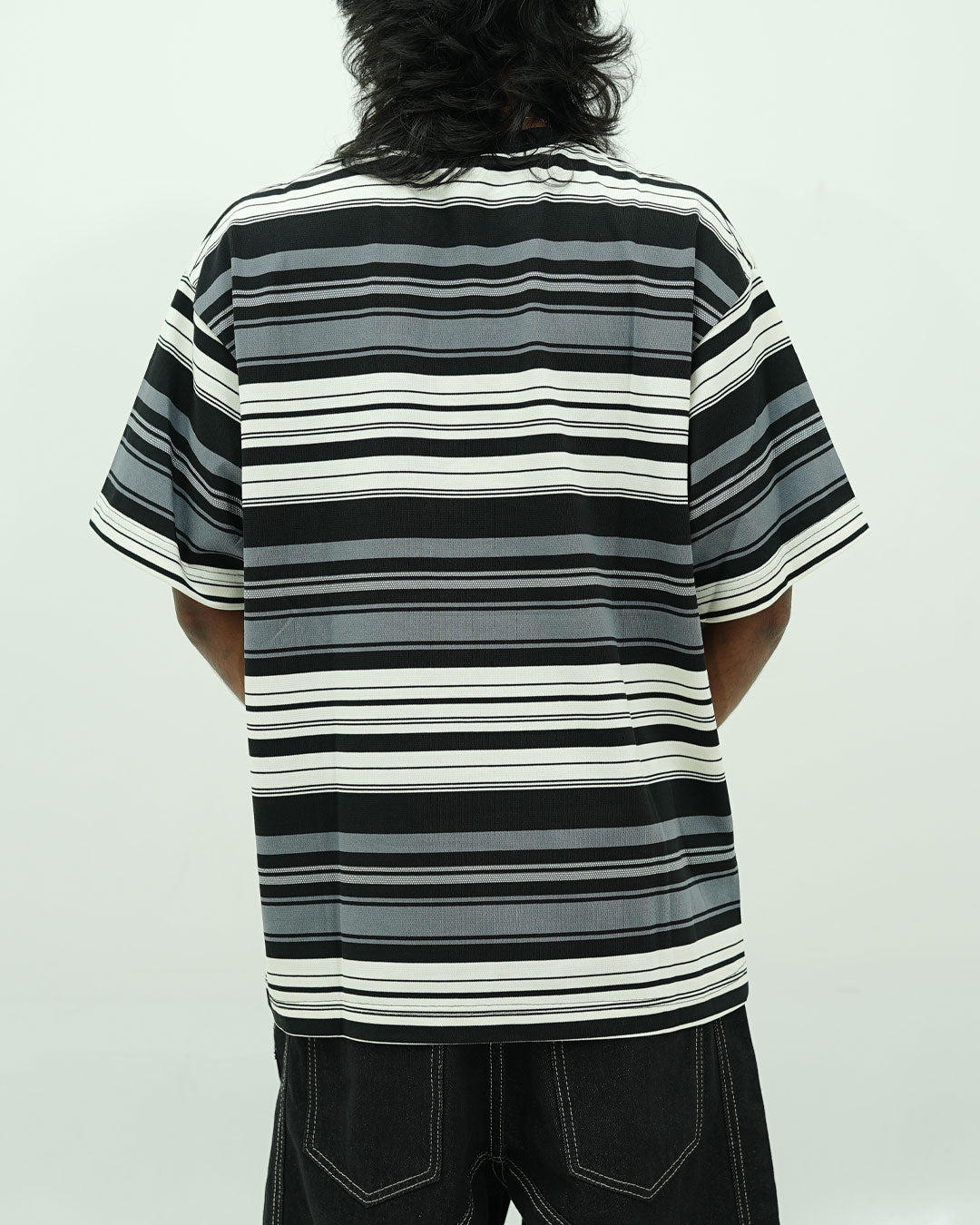 T SHIRT BLACK LINE